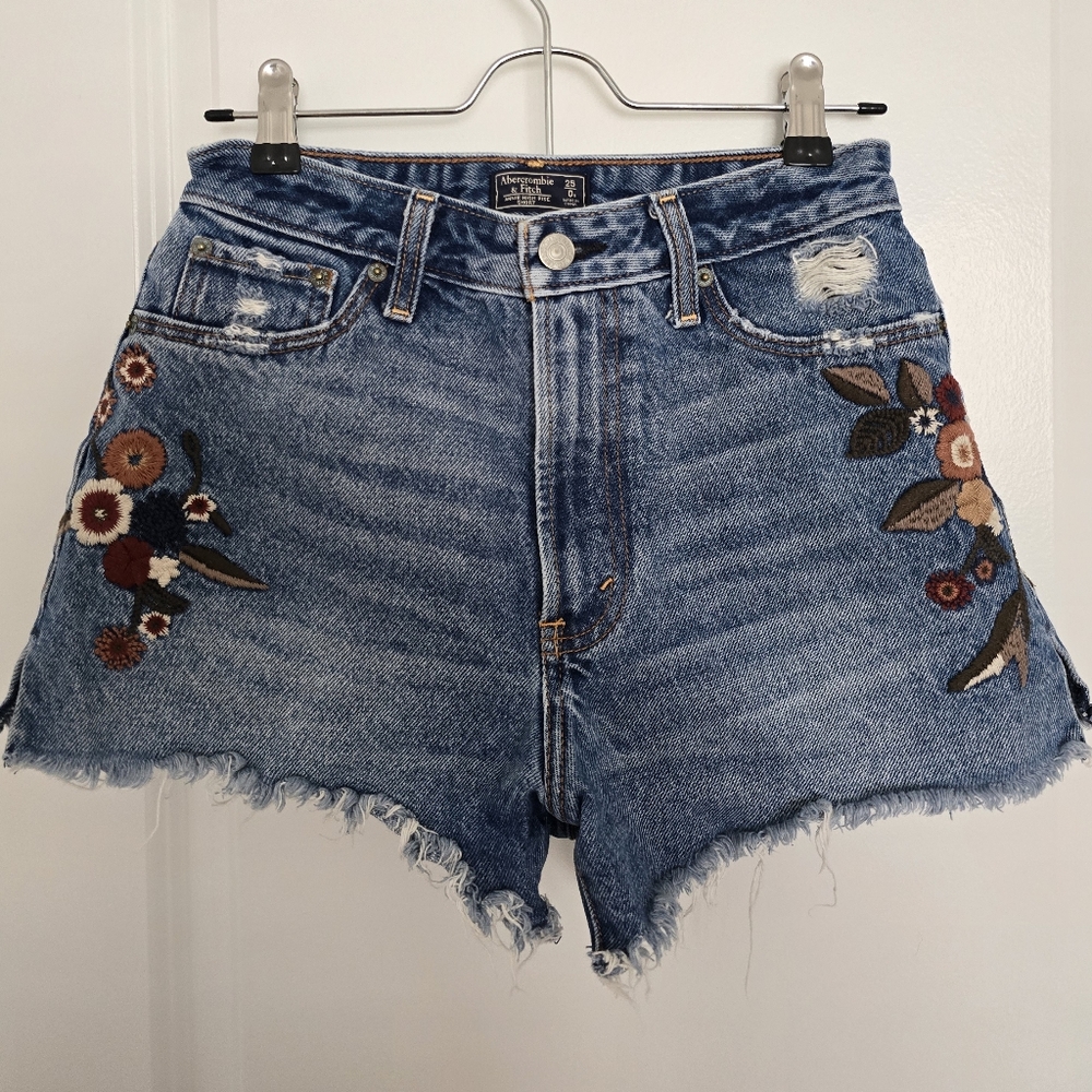 Abercrombie Embroidered High Rise Shorts